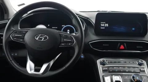 More photos of 2023 Hyundai Santa Fe SEL at Auto City, CA
