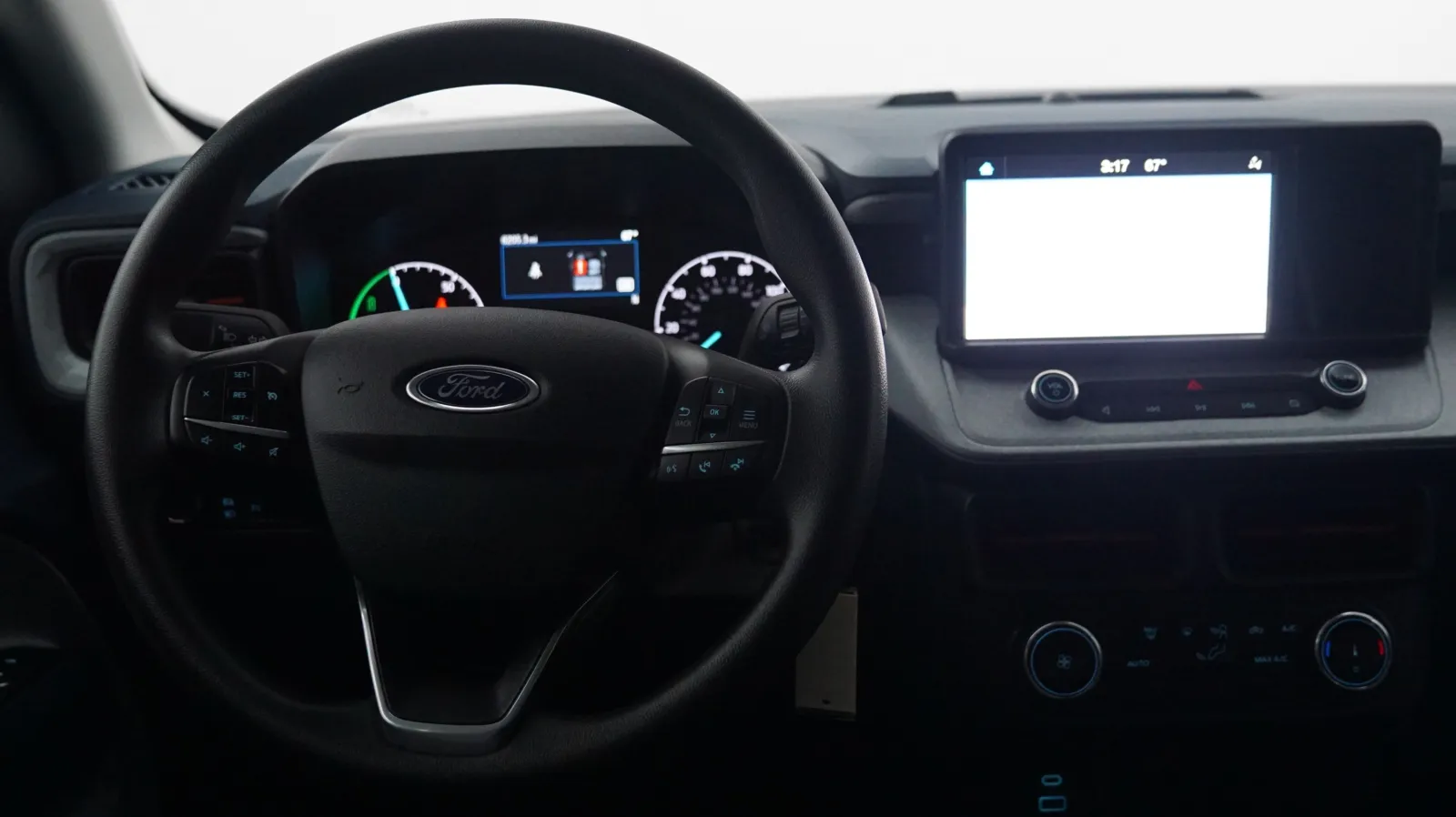 More photos of 2024 Ford Maverick XLT at Auto City, CA