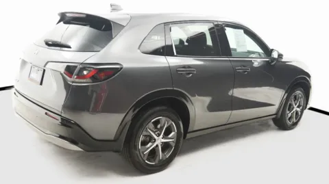 More photos of 2024 Honda HR-V EX-L at Auto City, CA