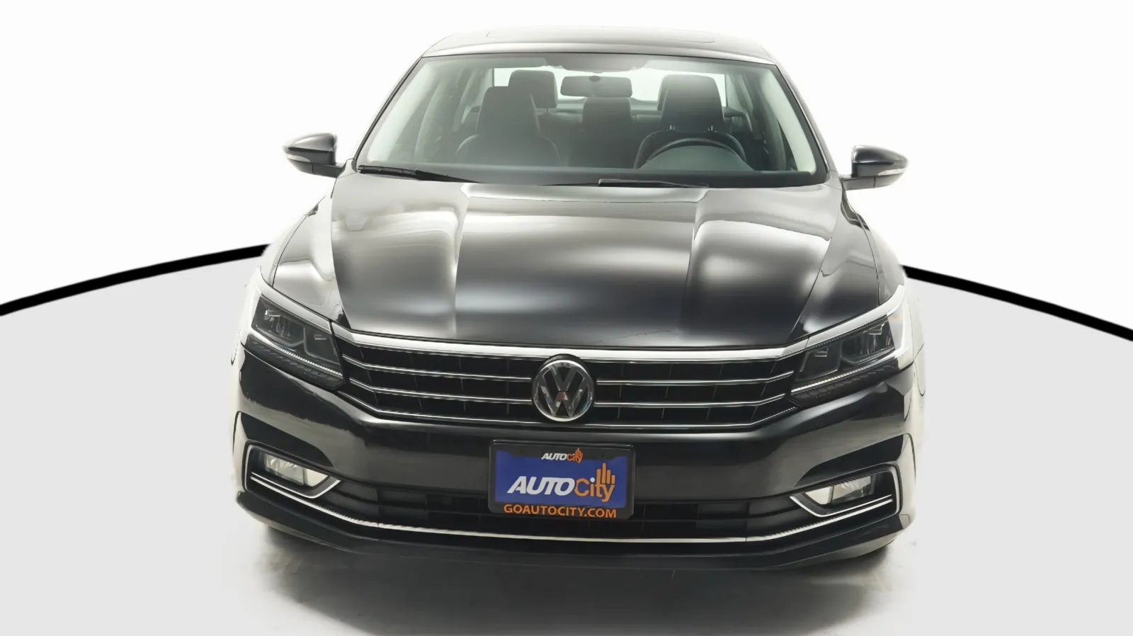Another view of 2018 Volkswagen Passat 2.0T SE for sale in El Cajon, CA at Auto City