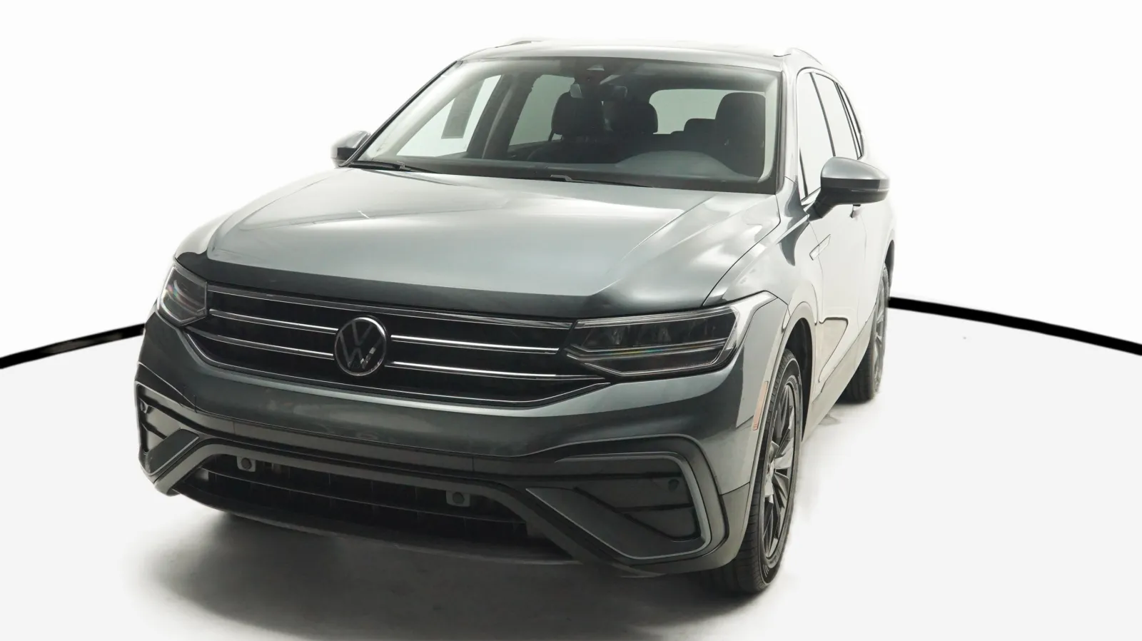 Gray 2024 Volkswagen Tiguan SE for sale in El Cajon, CA