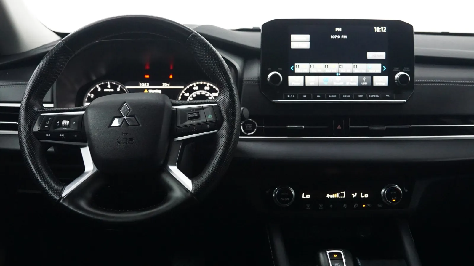 More photos of 2024 Mitsubishi Outlander SE at Auto City, CA