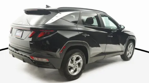More photos of 2024 Hyundai Tucson SEL at Auto City, CA