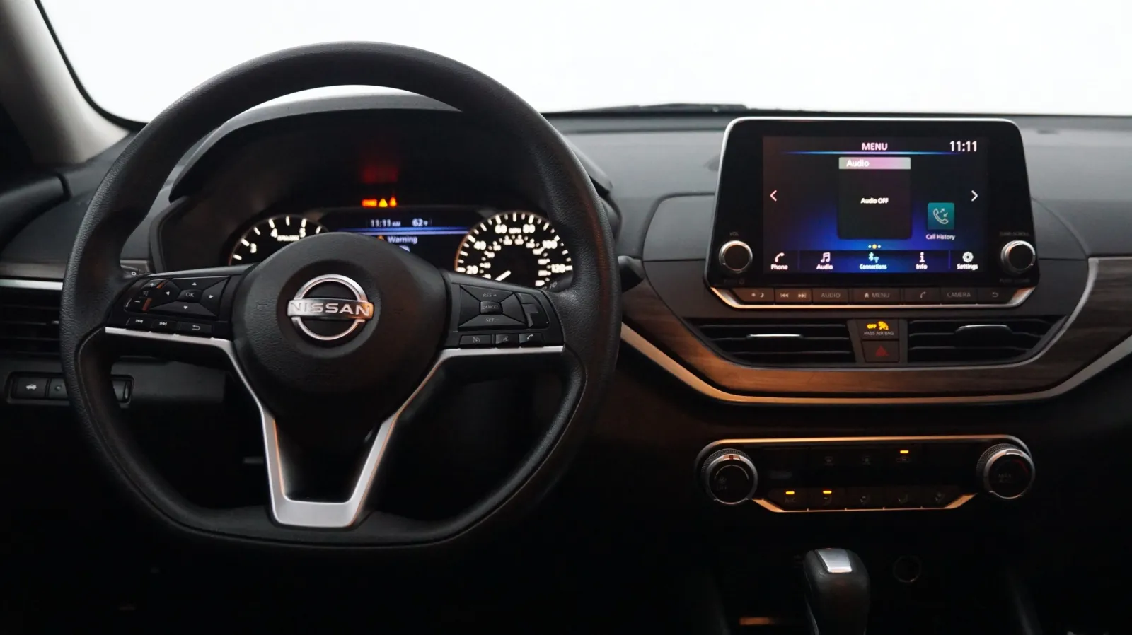 More photos of 2024 Nissan Altima 2.5 SV at Auto City, CA