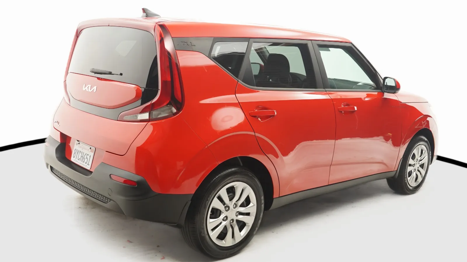 More photos of 2022 Kia Soul LX at Auto City, CA