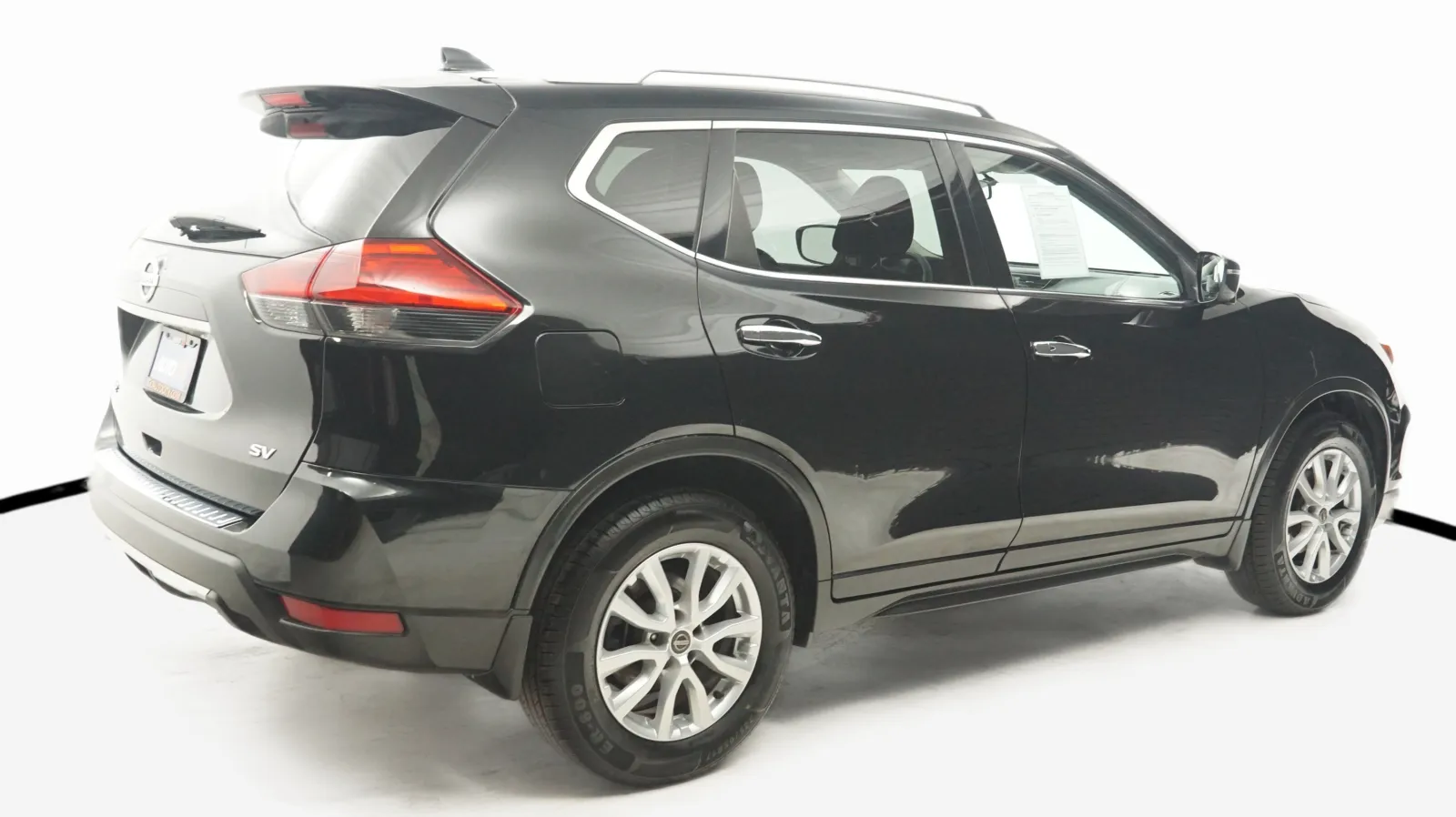 More photos of 2017 Nissan Rogue SV at Auto City, CA