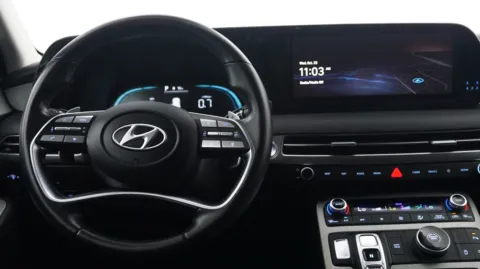 More photos of 2023 Hyundai PALISADE SEL at Auto City, CA