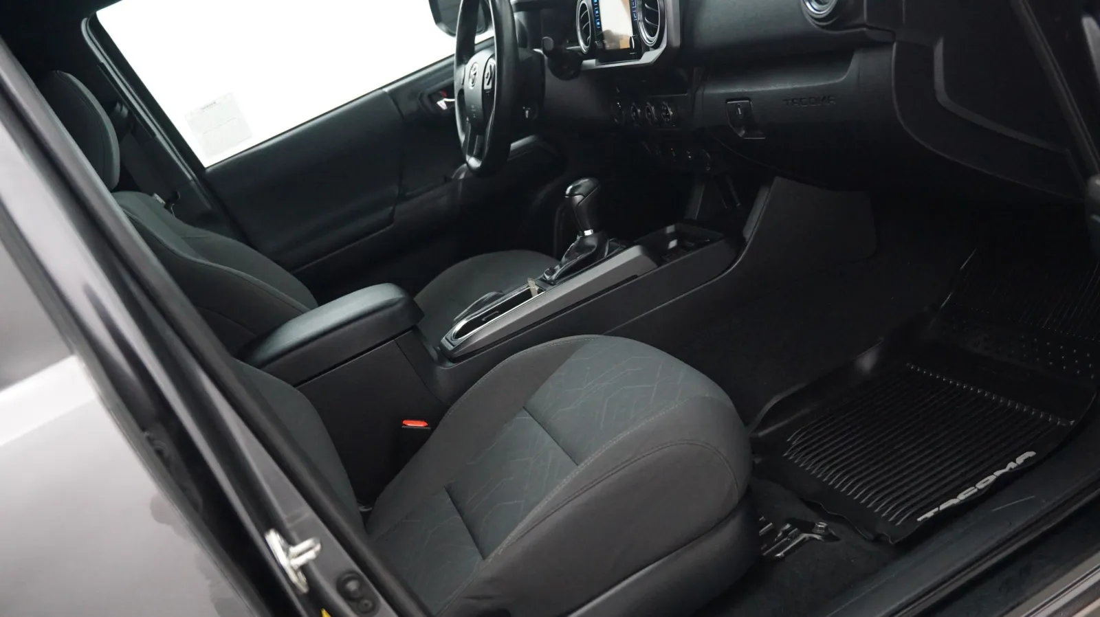 More photos of 2016 Toyota Tacoma TRD Sport at Auto City, CA