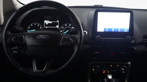 More photos of 2020 Ford EcoSport Titanium at Auto City, CA