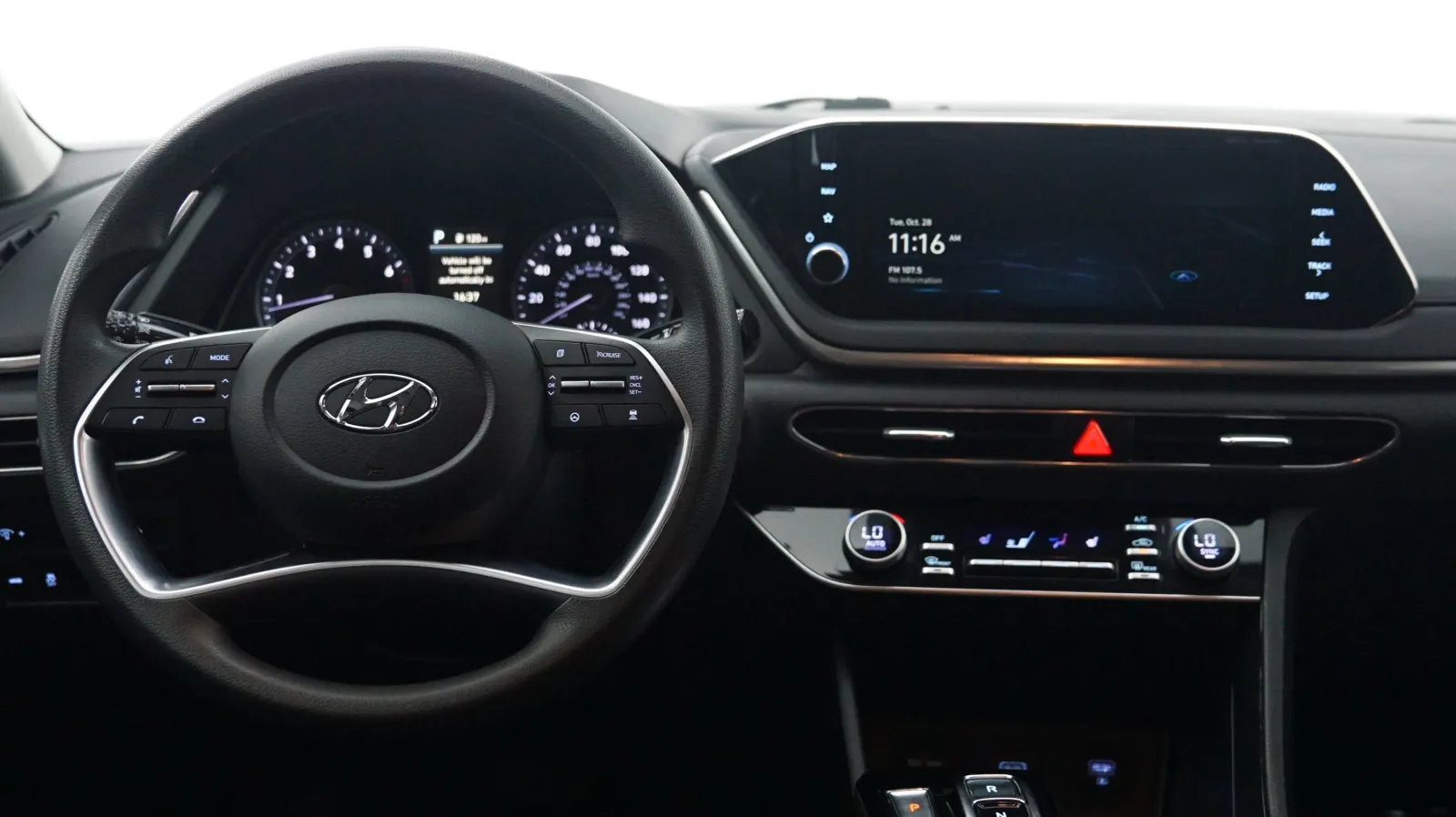 More photos of 2023 Hyundai Sonata SEL at Auto City, CA