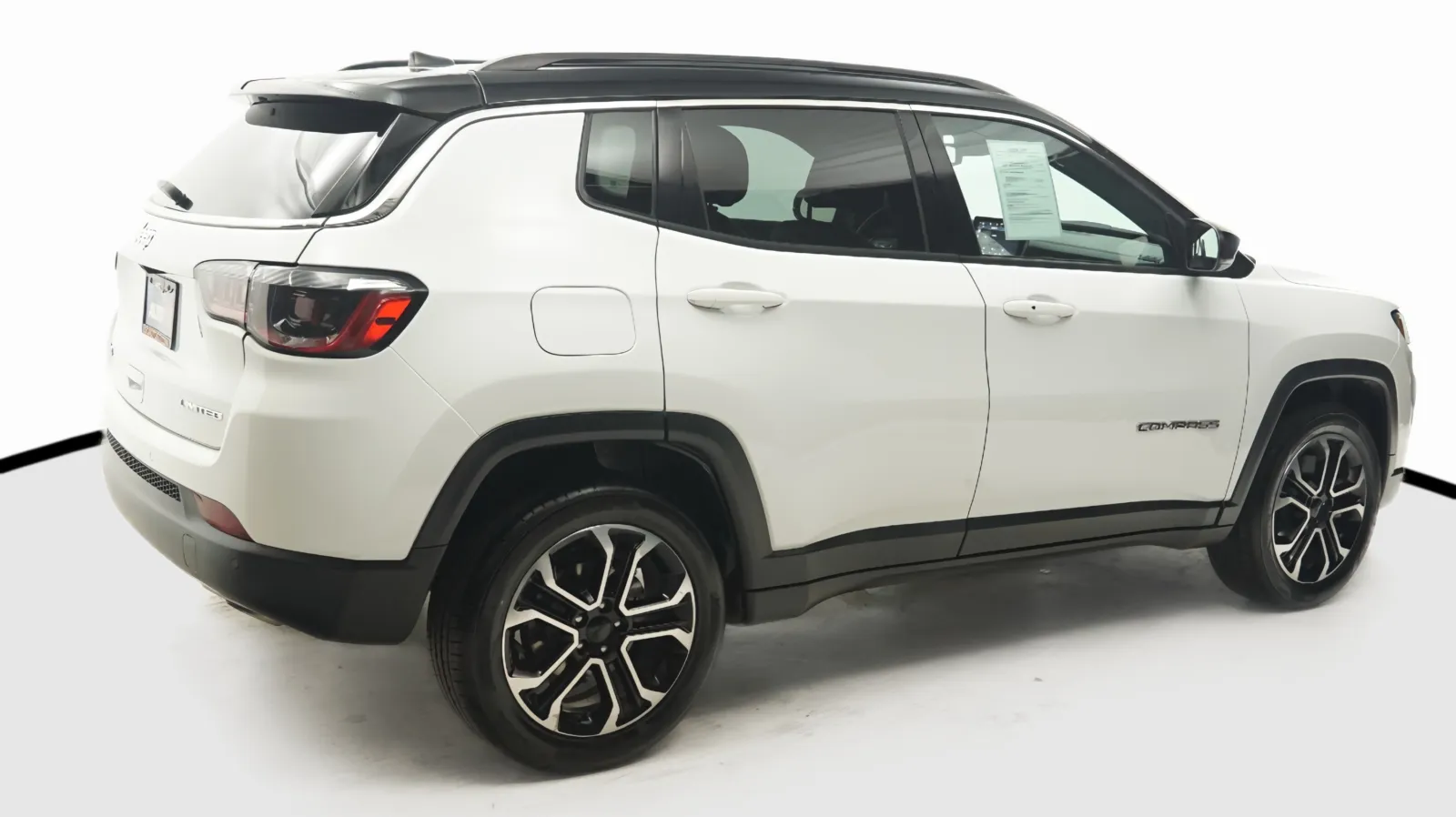 More photos of 2023 Jeep Compass Limited at Auto City, CA