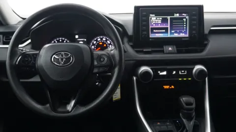 More photos of 2022 Toyota RAV4 LE at Auto City, CA
