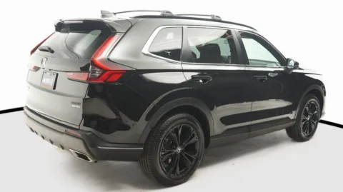 More photos of 2023 Honda CR-V Hybrid Sport Touring at Auto City, CA