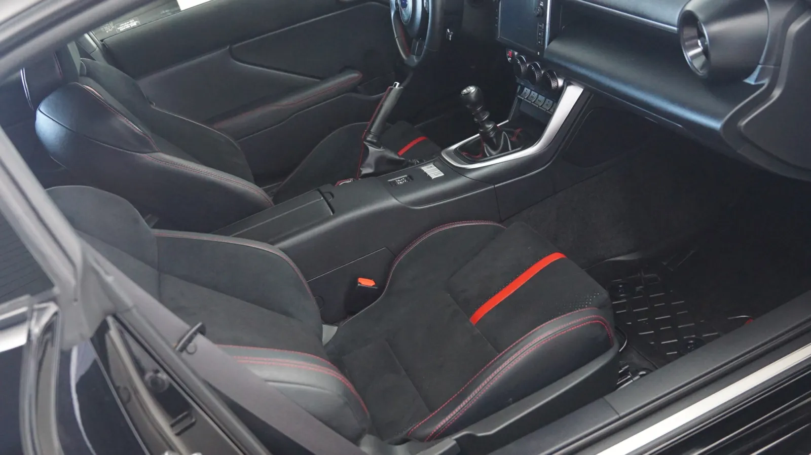 More photos of 2023 Subaru BRZ Limited at Auto City, CA