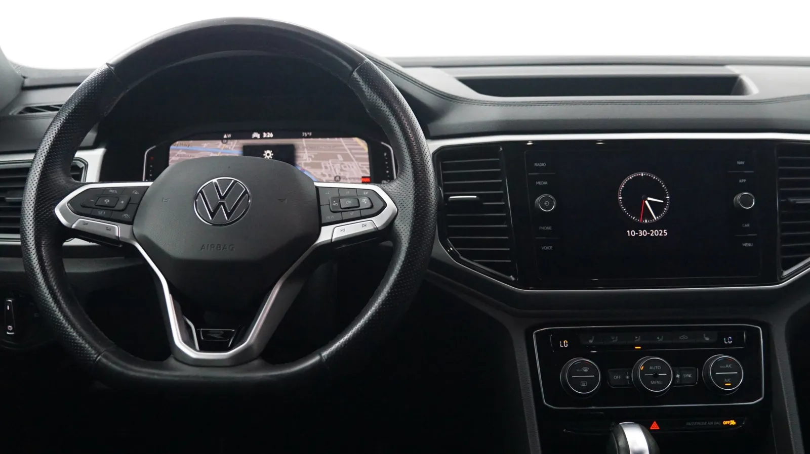 More photos of 2021 Volkswagen Atlas Cross Sport 3.6L V6 SEL R-Line at Auto City, CA