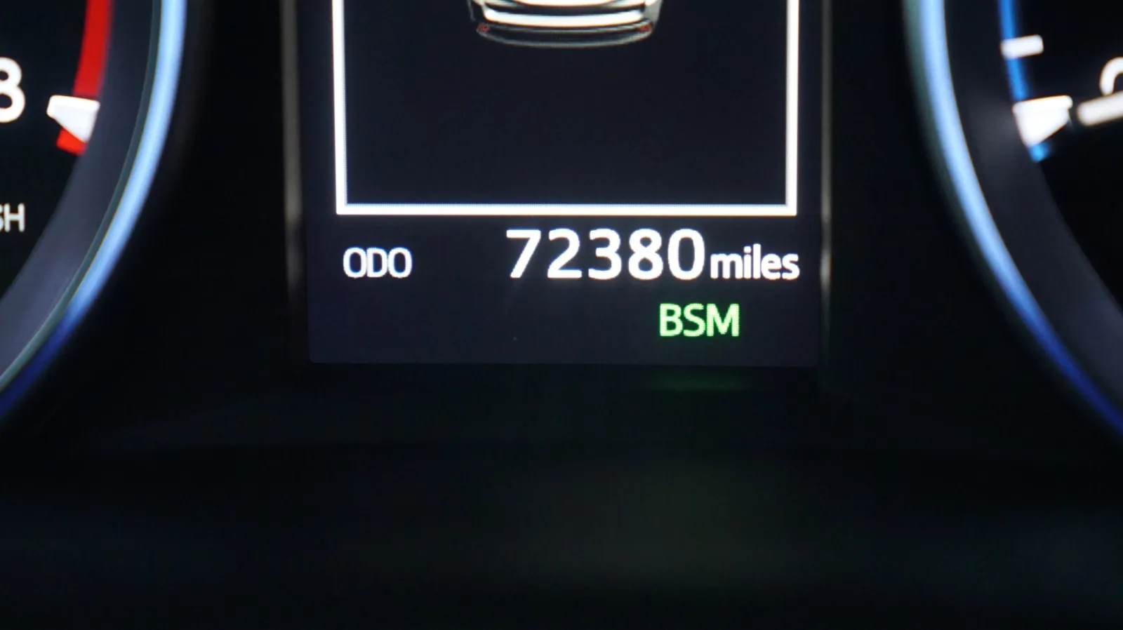 Photos of 2018 Toyota Highlander SE for sale in El Cajon, CA at Auto City