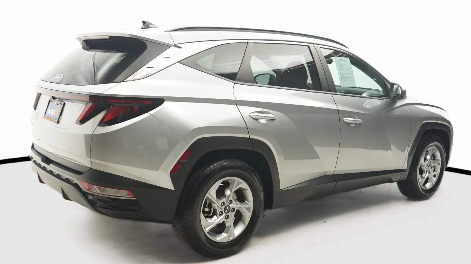 More photos of 2024 Hyundai Tucson SEL at Auto City, CA