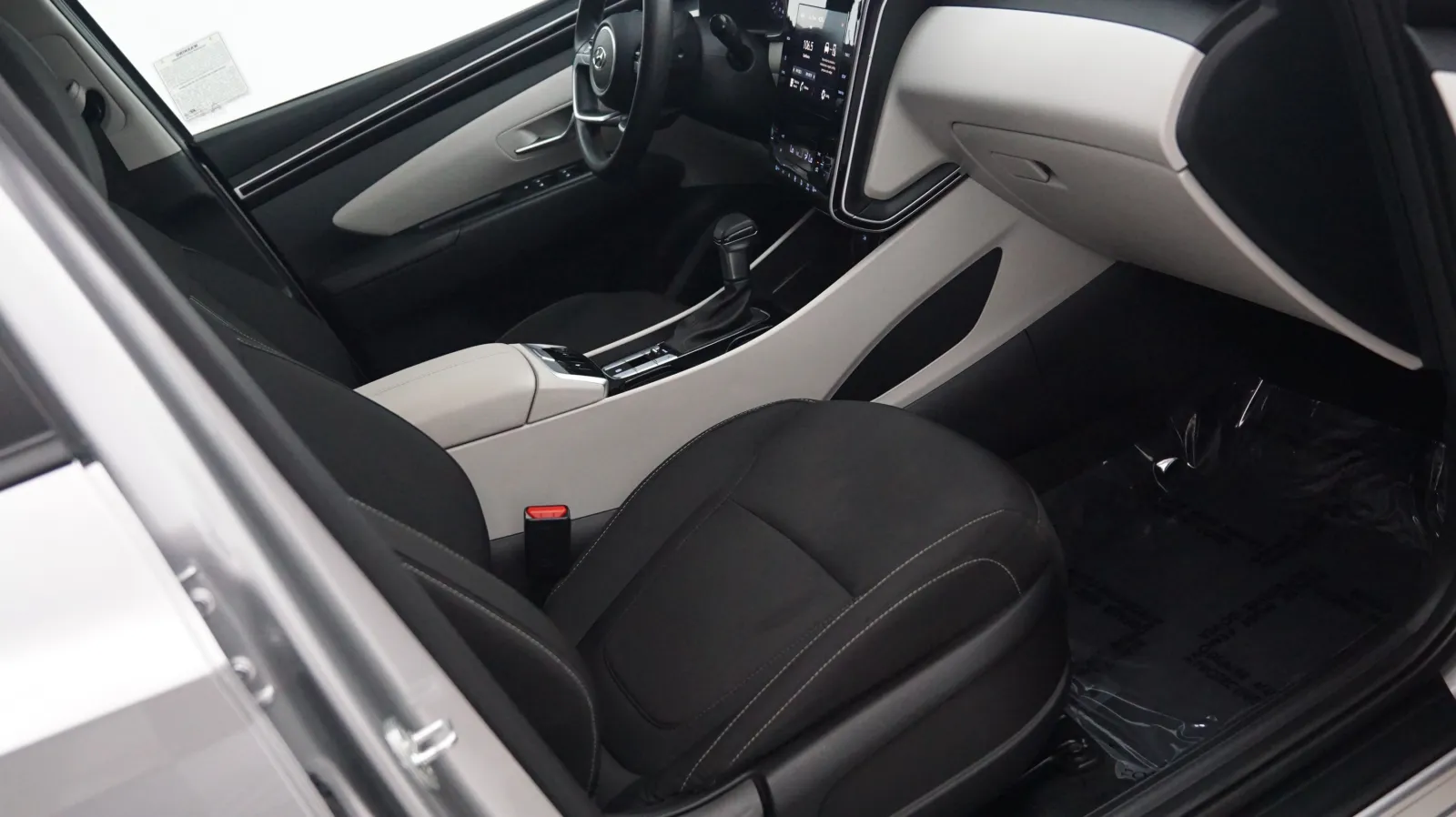 More photos of 2024 Hyundai Tucson SEL at Auto City, CA