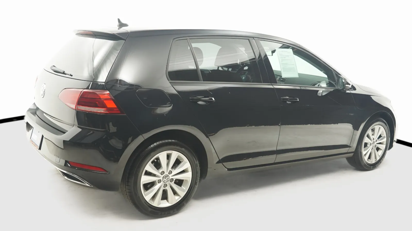 More photos of 2020 Volkswagen Golf TSI at Auto City, CA