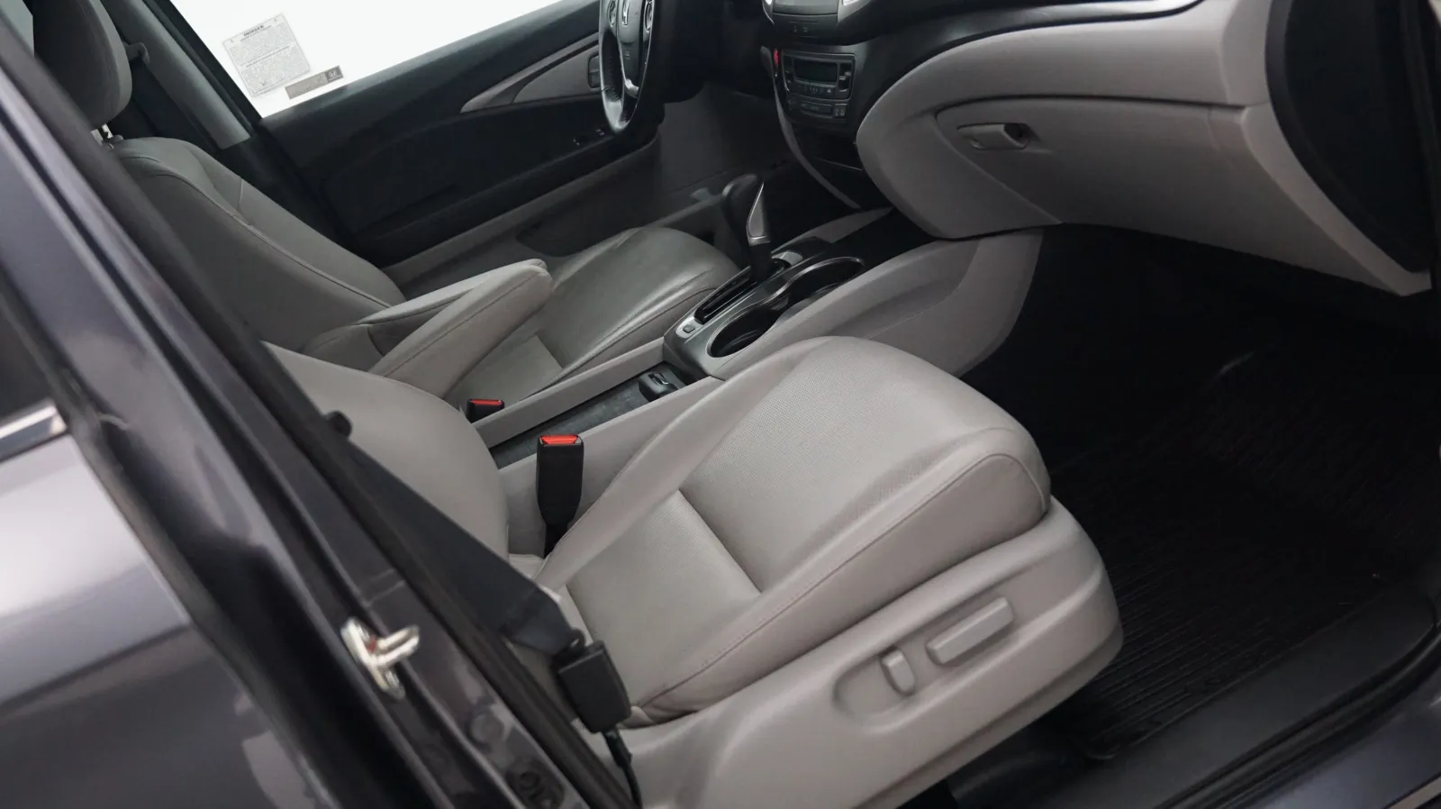 More photos of 2018 Honda Ridgeline RTL at Auto City, CA