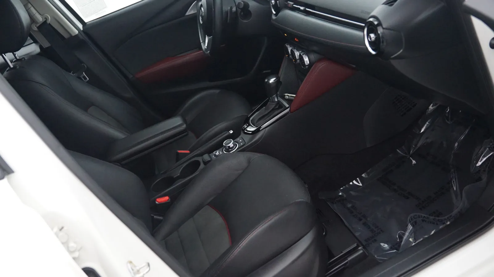 More photos of 2017 Mazda CX-3 Grand Touring at Auto City, CA