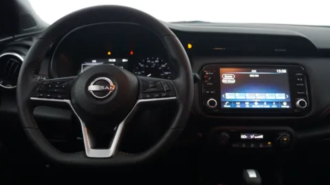 More photos of 2023 Nissan KICKS SR at Auto City, CA