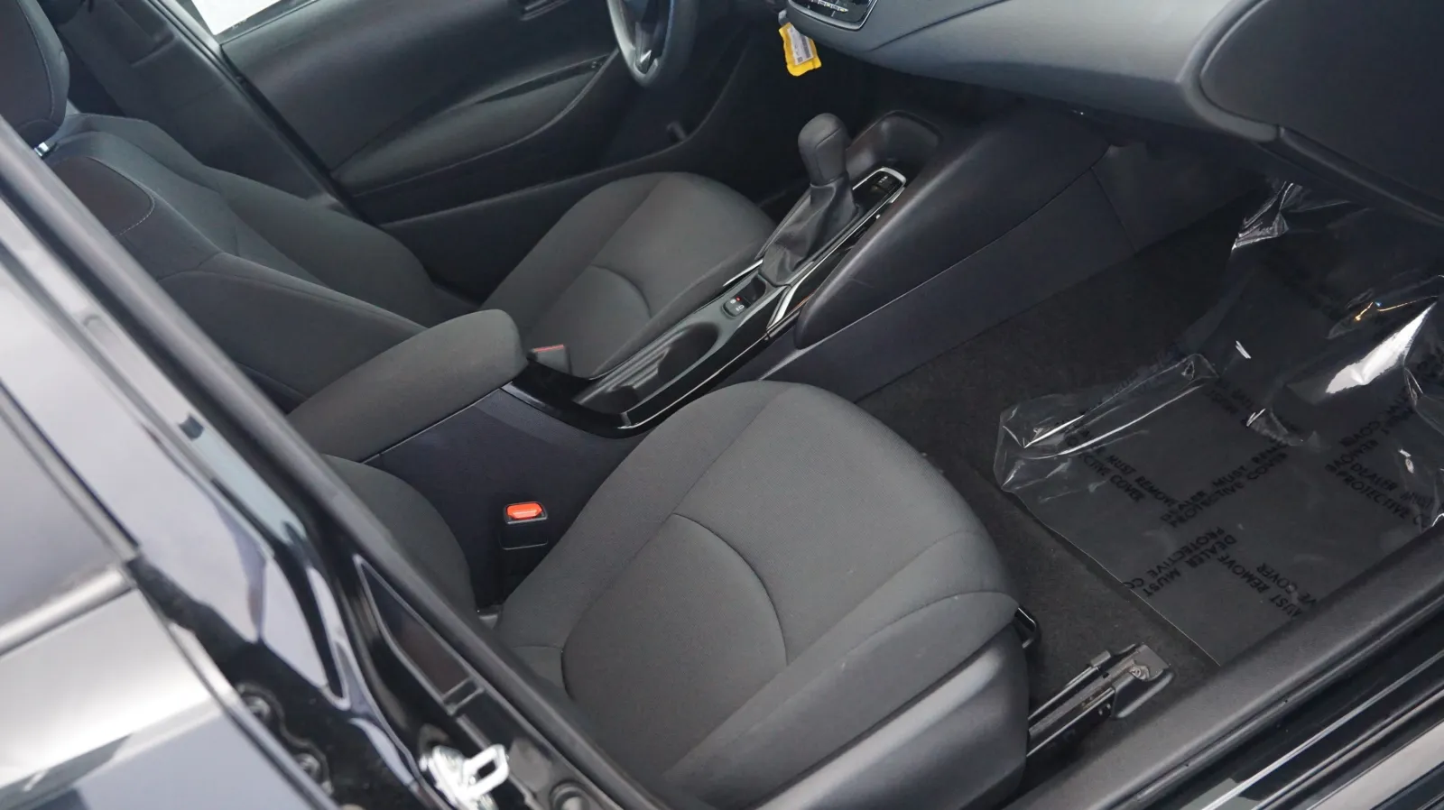 More photos of 2022 Toyota Corolla LE at Auto City, CA