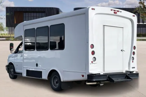 More photos of 2022 Chevrolet G3500 at Master's Transportation - Denver, CO