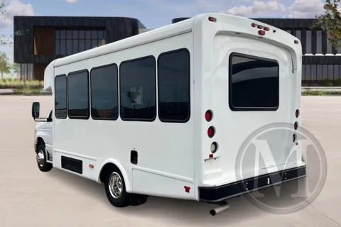 More photos of 2019 Ford E350 at Master's Transportation - Denver, CO