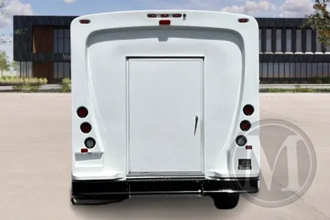 More photos of 2023 Ford E450 at Master's Transportation - Orlando, FL