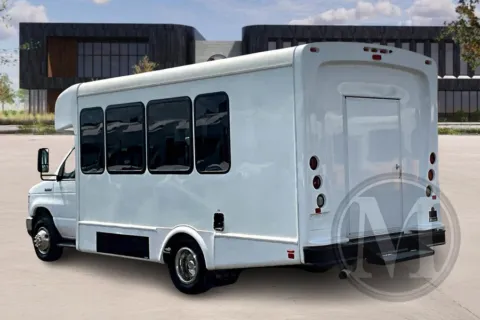 More photos of 2023 Ford E450 at Master's Transportation - Orlando, FL