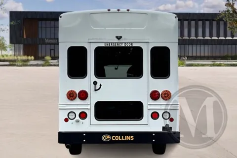 More photos of 2024 GMC 3500 at Master's Transportation - Orlando, FL