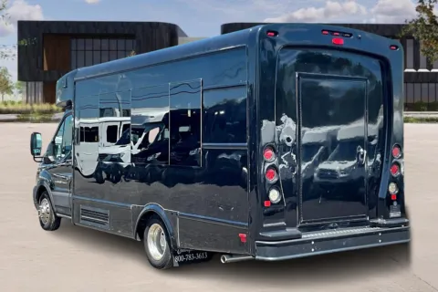 More photos of 2021 Ford Transit at Master's Transportation - Orlando, FL