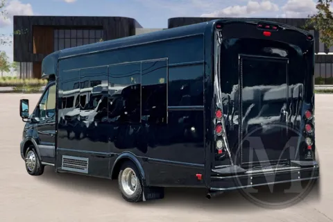 More photos of 2020 Glaval COMMUTE at Master's Transportation - Orlando, FL