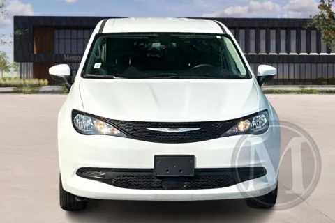 Photos of 2022 Chrysler Voyager LX for sale in College Park, GA at Master's Transportation - Atlanta