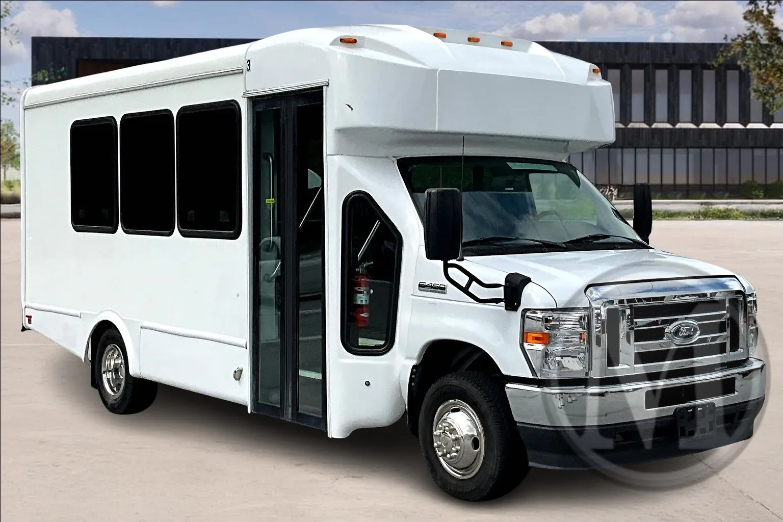 White 2023 Ford E450 E-450 SD for sale in College Park, GA