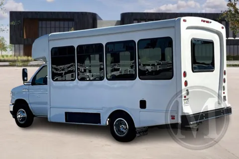 More photos of 2024 Ford E450 at Master's Transportation - Nashville, IN