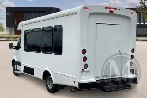 More photos of 2021 Freightliner Sprinter at Master's Transportation - Nashville, IN