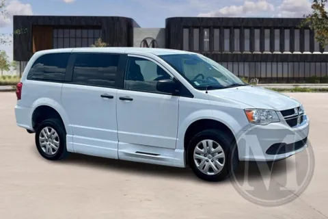 White 2019 Dodge Grand Caravan for sale in Nashville, IN