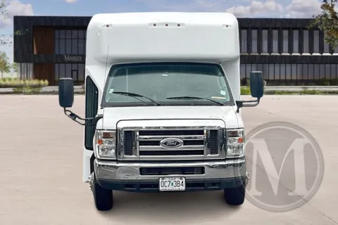 Photos of 2019 Ford E450 for sale in Nashville, IN at Master's Transportation - Nashville