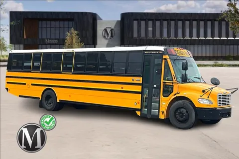 Yellow 2017 Freightliner SAFTLINER for sale in Nashville, IN