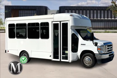 White 2024 Ford E450 for sale in Nashville, IN