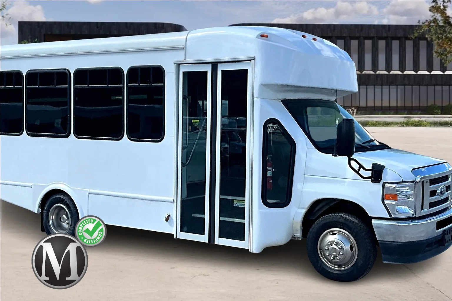 White 2024 Ford E450 for sale in Nashville, IN