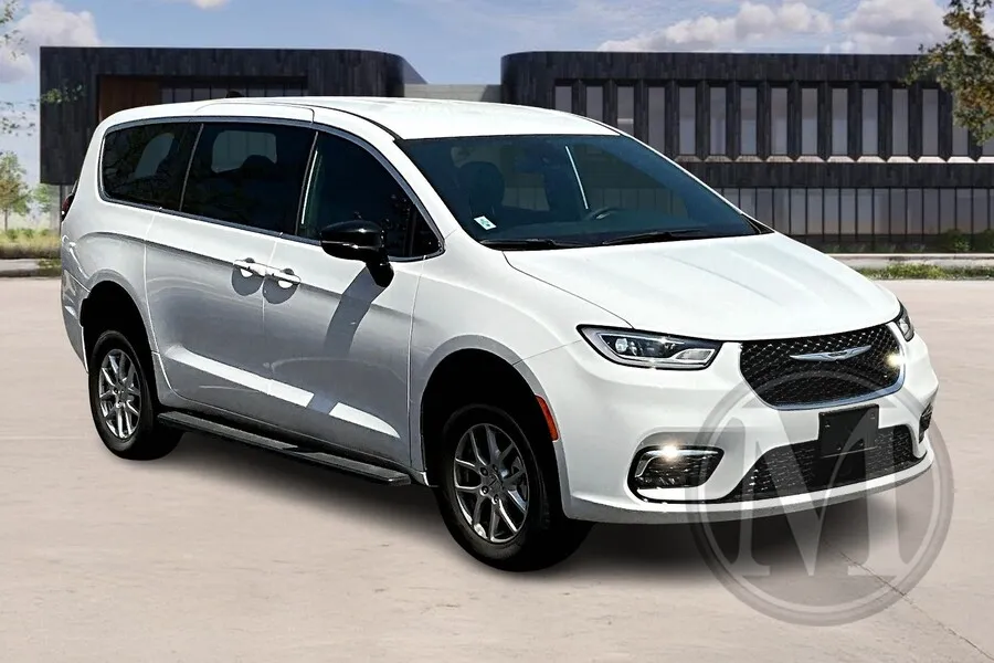 White 2024 Chrysler Pacifica for sale in Capitol Heights, MD