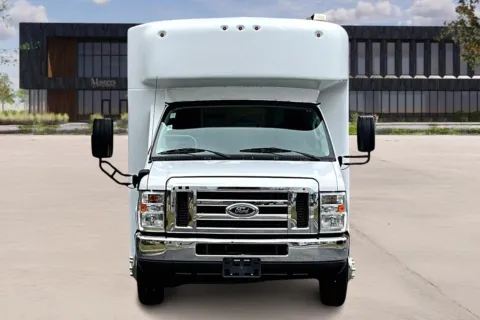 Photos of 2018 Ford E350 E-350 SD for sale in Capitol Heights, MD at Master's Transportation - Washington, D.C.