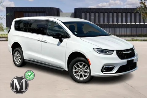 White 2024 Chrysler PACIFICA for sale in Capitol Heights, MD