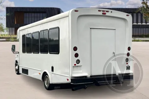 More photos of 2023 Glaval Universal at Master's Transportation - Washington, D.C., MD