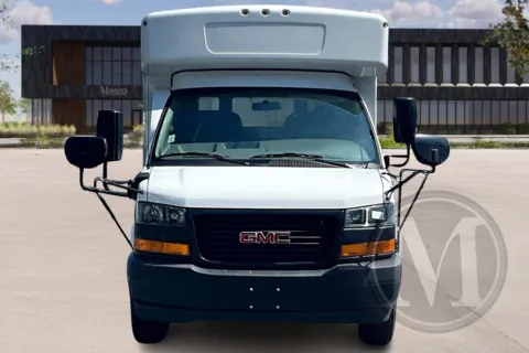 Photos of 2024 Collins SH400 for sale in Capitol Heights, MD at Master's Transportation - Washington, D.C.
