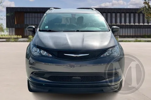 Photos of 2021 Chrysler VOYAGER for sale in Kansas City, MO at Master's Transportation - Kansas City