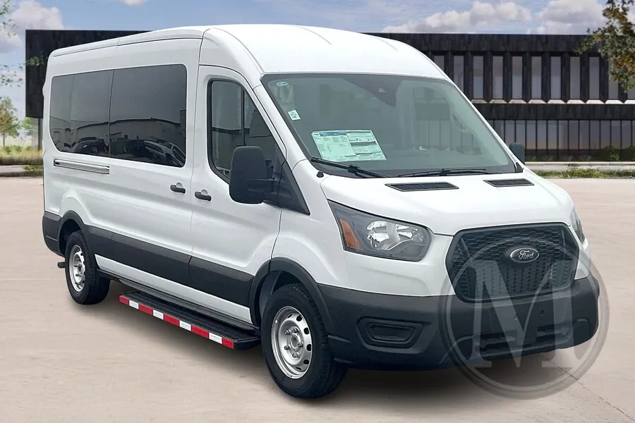 White 2024 Ford Transit for sale in Kansas City, MO